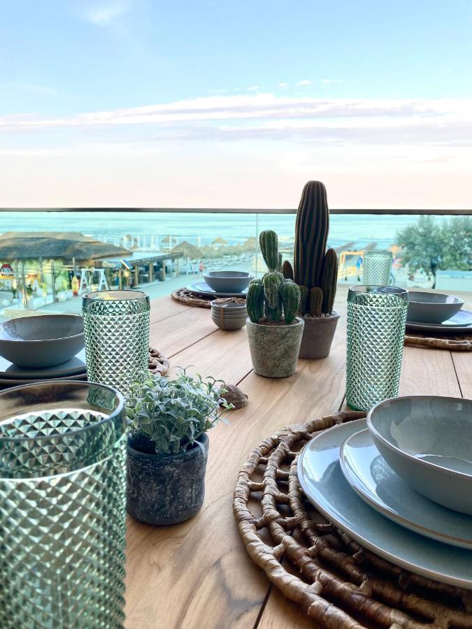 Appartamento Royal Sea View Design Promenada 3 Năvodari Esterno foto