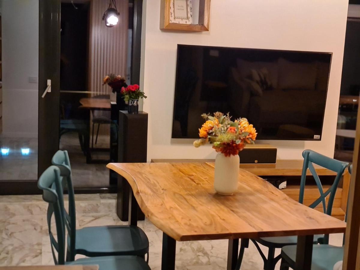 Appartamento Royal Sea View Design Promenada 3 Năvodari Esterno foto