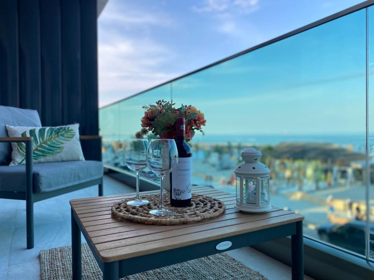 Appartamento Royal Sea View Design Promenada 3 Năvodari Esterno foto