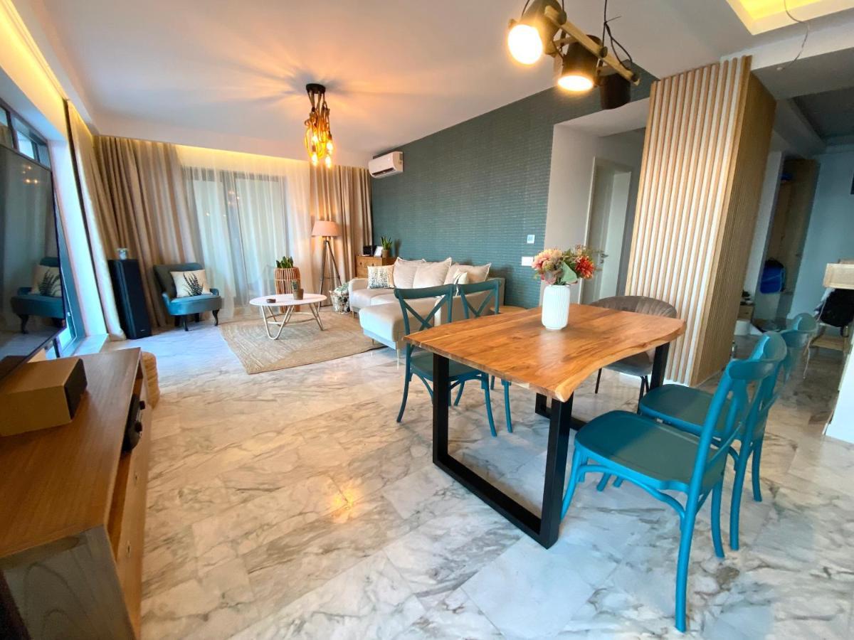Appartamento Royal Sea View Design Promenada 3 Năvodari Esterno foto